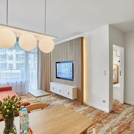 Bel Mare Apartament Z Parkingiem * 미엥지즈드로예